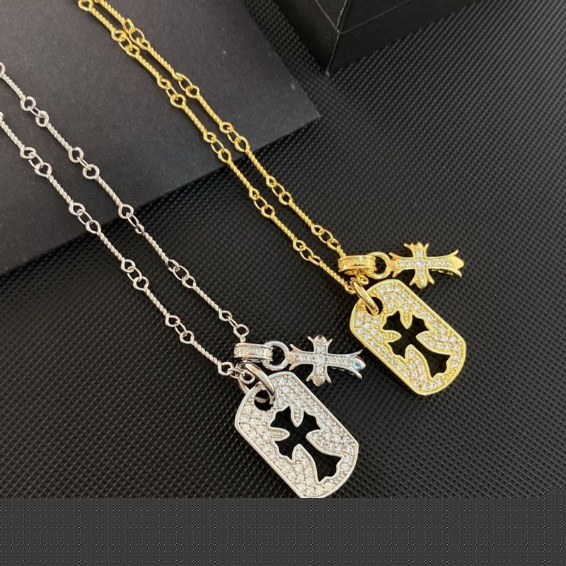 Ch**me He**ts necklaces